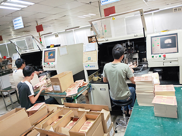 電路板插件機(jī)對(duì)未來(lái)人工企業(yè)的影響